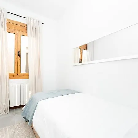 Muntaner Arago Apartment