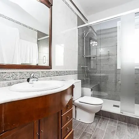 Muntaner Arago Apartment