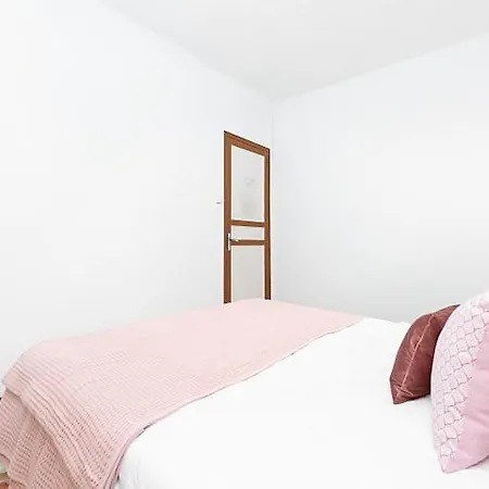 Apartment Muntaner Arago