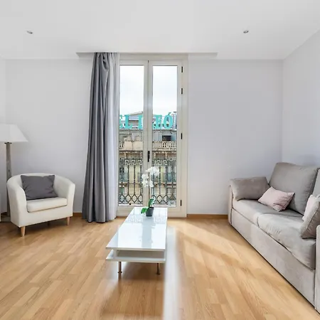 Flateli Pelayo H3 Apartment *