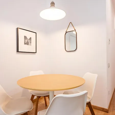 Apartment Urgell *