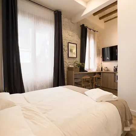 Oasis & Old Town Center Barcelone