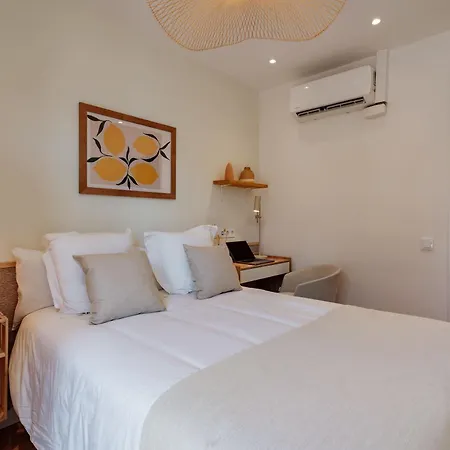 Casa Faro - 2 Bedroom In Gracia Barcelona