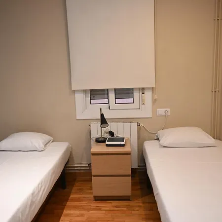 Homenfun Sants Estacion Apartment *