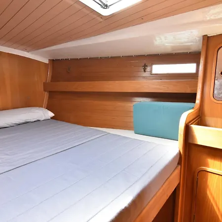 Botel Hoffum *