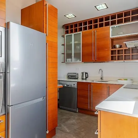 Canela Homes Atic Apartment Barcelona