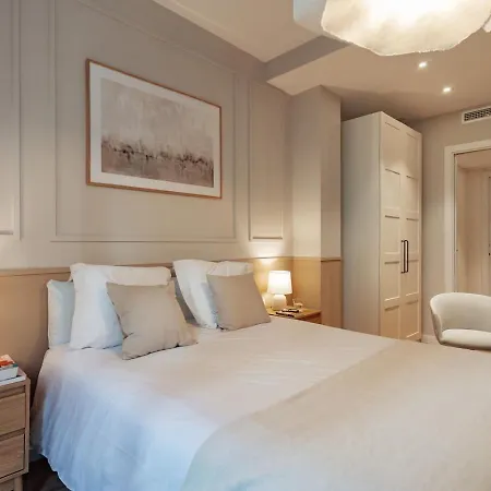 Casa Dorada Apartment Barcelona