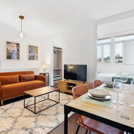 Apartment Enrique Granados