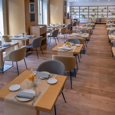 Serhs Rivoli Rambla מלון 4*