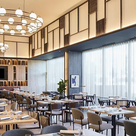 Hotel Four Points By Sheraton Barcelona Airport *