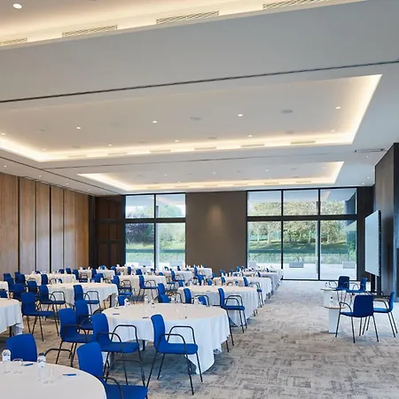 Hotel Four Points By Sheraton Barcelona Airport *