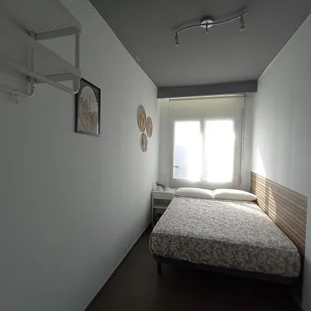 Plaza Universitat Private Hostel *