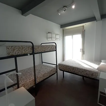 Hostel Plaza Universitat Private *