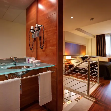 Acevi Villarroel Hotel 4*