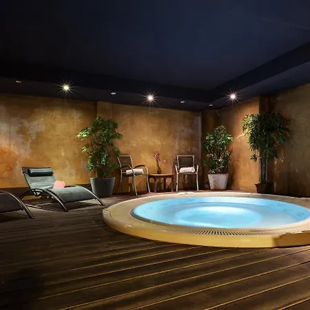 Hotel Acevi Villarroel 4*