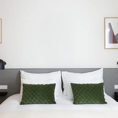 The Onsider - Premium Luxury 4 Bedrooms Apartment