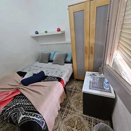 Poble Sec Nino House 캡슐호텔 바르셀로나