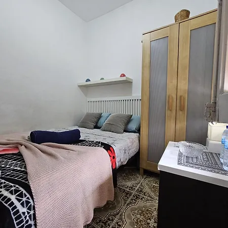 캡슐호텔 Poble Sec Nino House 바르셀로나