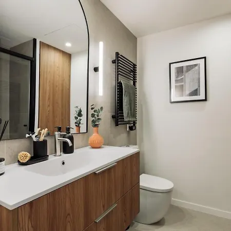 Serrat - 1 Bedroom And Office In Poblenou Apartment *