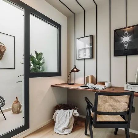Serrat - 1 Bedroom And Office In Poblenou