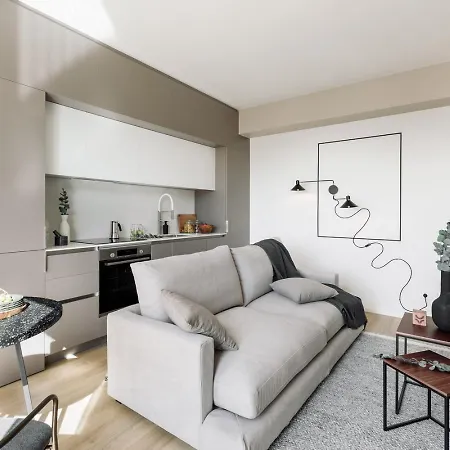 Serrat - 1 Bedroom And Office In Poblenou Barcelona