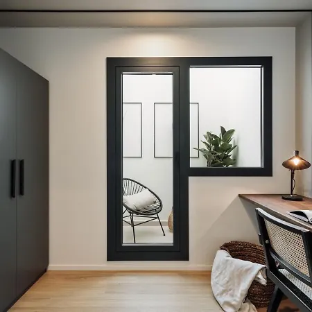 Serrat - 1 Bedroom And Office In Poblenou