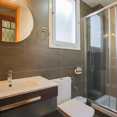Apartment Fuer 3 Personen Ca 40 Qm In Barcelona-gracia, Costa Brava Costa Del Maresme Barcelona
