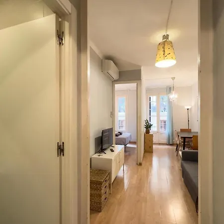 Apartment Fuer 3 Personen Ca 40 Qm In Barcelona-gracia, Costa Brava Costa Del Maresme Barcelona