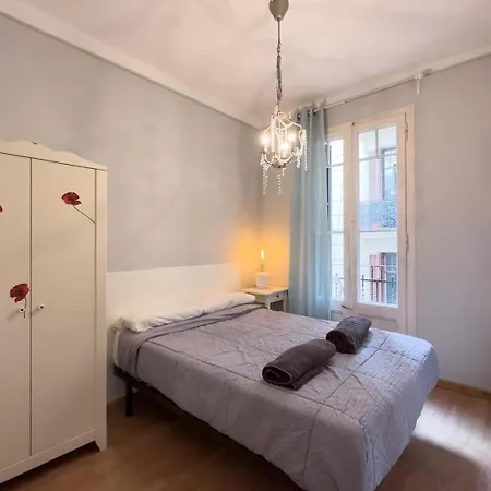 Apartment Fuer 3 Personen Ca 40 Qm In Barcelona-gracia, Costa Brava Costa Del Maresme