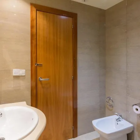 Fuer 6 Personen Ca 85 Qm In Barcelona-ciutat Vella, Costa Brava Costa Del Maresme Apartment *