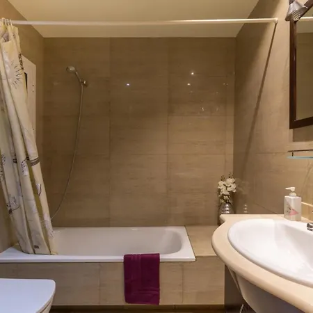 Fuer 6 Personen Ca 85 Qm In Barcelona-ciutat Vella, Costa Brava Costa Del Maresme Barcelona