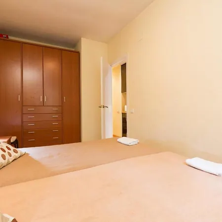 Fuer 3 Personen Ca 50 Qm In Barcelona-eixample, Costa Brava Costa Del Maresme Apartment
