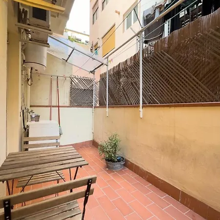 Ferienwohnung Fuer 3 Personen Ca 38 Qm In Barcelona-gracia, Costa Brava Costa Del Maresme