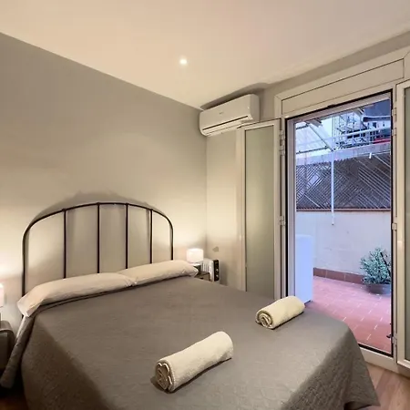 Ferienwohnung Fuer 3 Personen Ca 38 Qm In Barcelona-gracia, Costa Brava Costa Del Maresme Apartment *