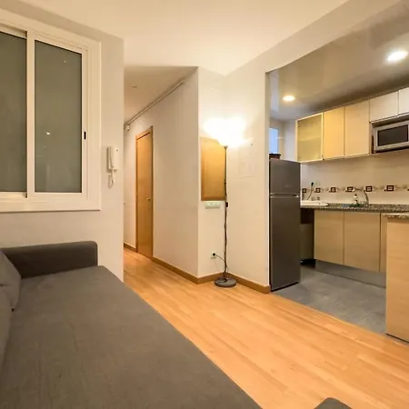 Ferienwohnung Fuer 3 Personen Ca 38 Qm In Barcelona-gracia, Costa Brava Costa Del Maresme Apartment Barcelona