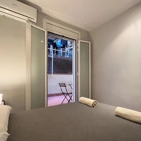 Apartment Ferienwohnung Fuer 3 Personen Ca 38 Qm In Barcelona-gracia, Costa Brava Costa Del Maresme