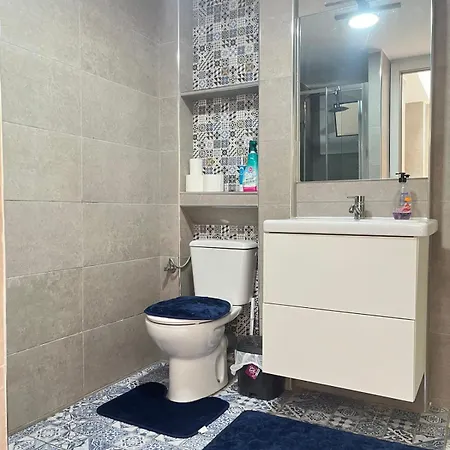 Hostal Artistic Student House *