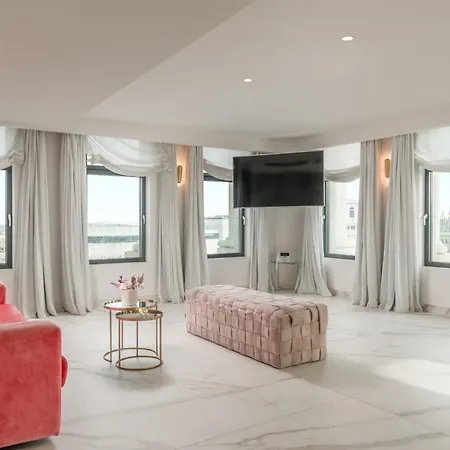 45 Times Hotel 4*