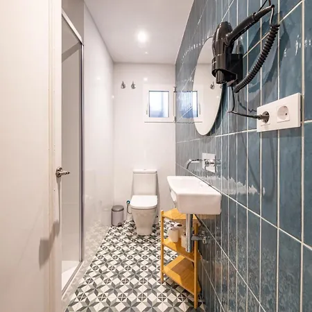 Apartment Bebarceloner Eixample Apartments- 4 Bedrooms Barcelona