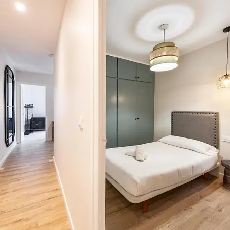 Bebarceloner Eixample Apartments- 4 Bedrooms Barcelona