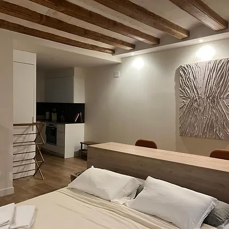 Downtown Boutique And Apartamento Barcelona