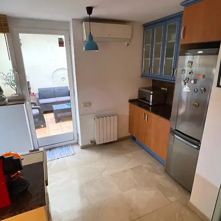 Retiro Urbano En Sants, Tu Hogar En