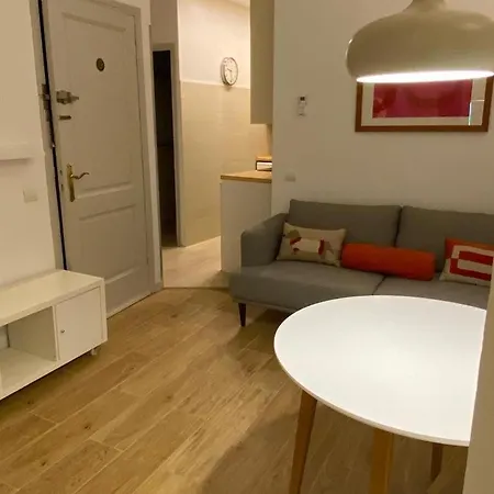 Ramblas Bcn Apartment *