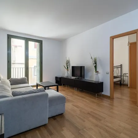 Near Ramblas 3 Flat Min 32 Days Parking Optional Apartment Barcelona