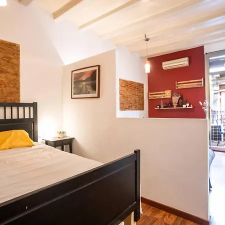 12gra1070 - Cozy Flat In The Heart Of Gracia!