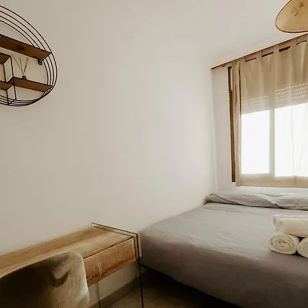 Charming In Shared Near Camp Nou Barcelona