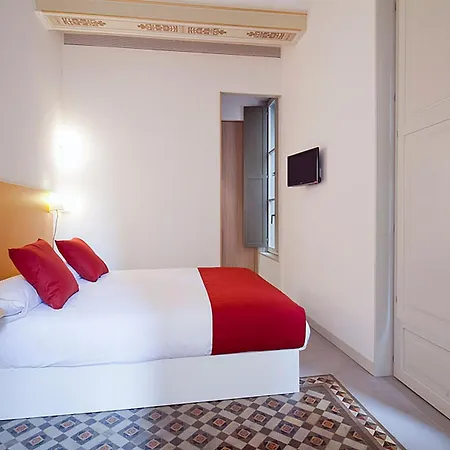 Ola Living Portaferrissa 아파트