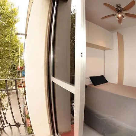 Modern Pad In A Great Old Barrio * Barcelona