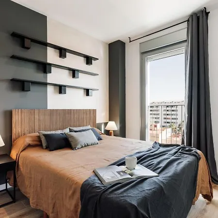 Roc - 2 Bedrooms In Poblenou *