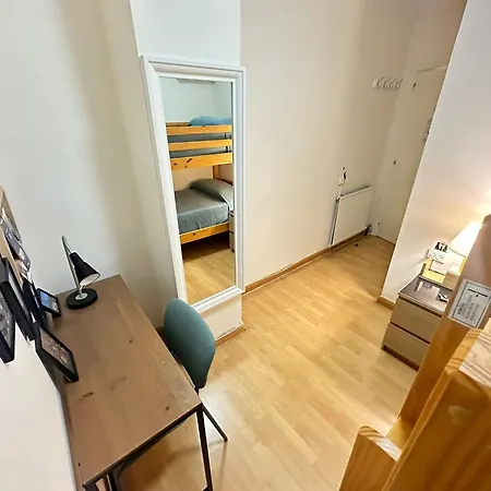 Bed & Breakfast Paris *